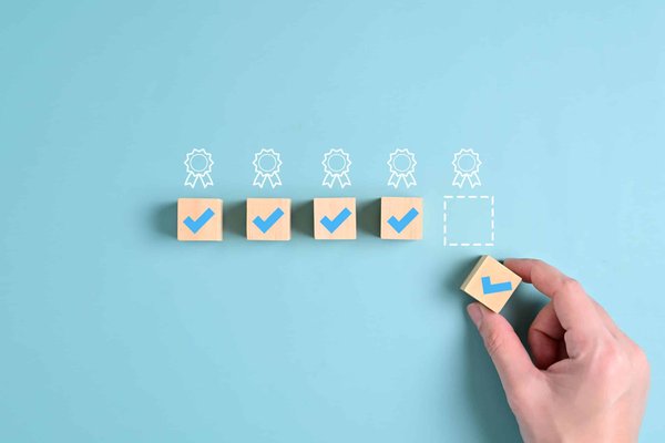 Quelle assurance pour les propriétaires de ruches urbaines et comment éviter les piqûres financières ?